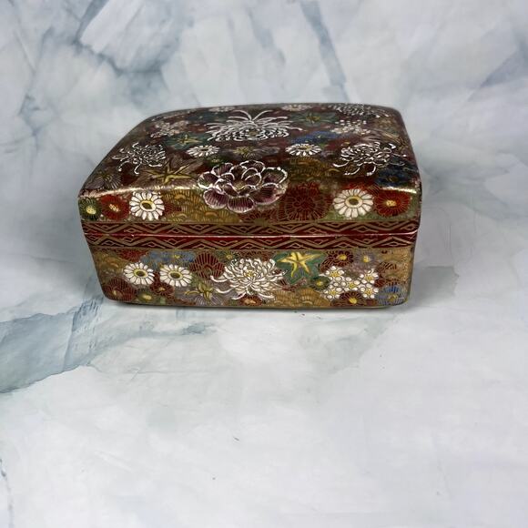 Japanese Ceramic Trinket Box – Hand-Painted Floral -Satsuma Inspired - Picture 2 of 7